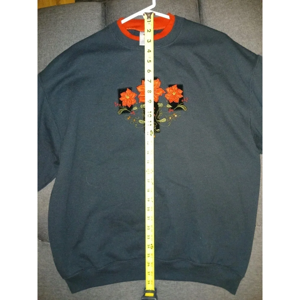 Vintage Jerzees Womens Large Christmas Sweatshirt Poinsettia Embroidered Appliqu